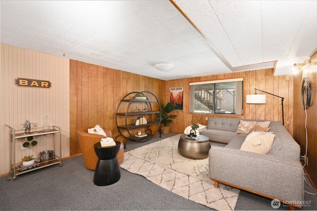 2315 N 171st Street, Shoreline, WA 98133