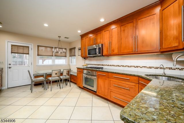 487 Brook Ave, Passaic City, NJ 07055