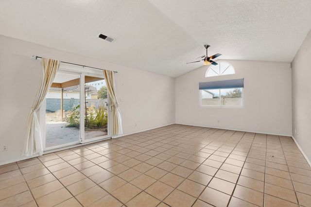 7373 Loire Drive NE, Rio Rancho, NM 87144