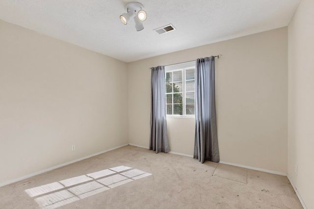 7373 Loire Drive NE, Rio Rancho, NM 87144