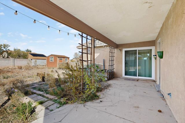 7373 Loire Drive NE, Rio Rancho, NM 87144