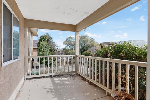 7373 Loire Drive NE, Rio Rancho, NM 87144