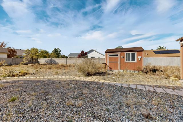 7373 Loire Drive NE, Rio Rancho, NM 87144