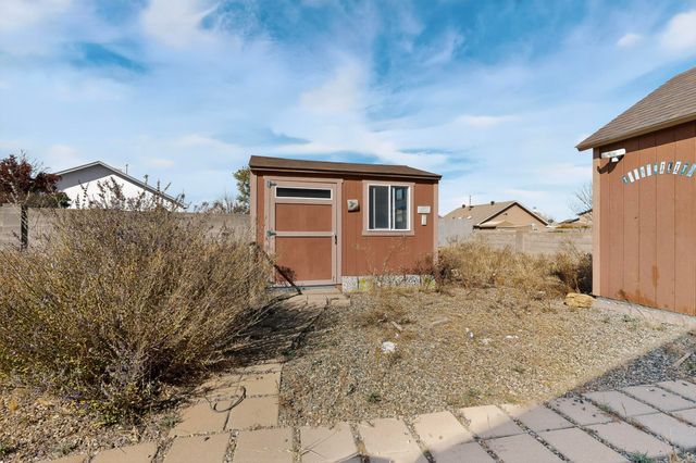 7373 Loire Drive NE, Rio Rancho, NM 87144