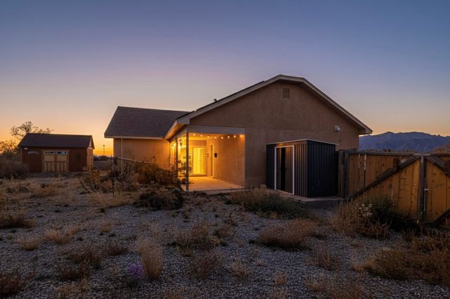 7373 Loire Drive NE, Rio Rancho, NM 87144