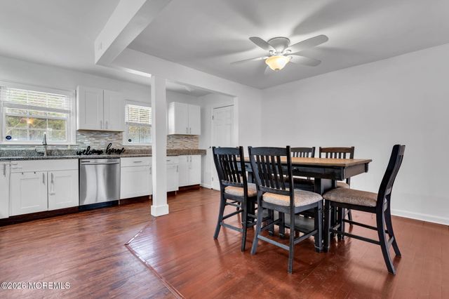 813 Raleigh Drive, Toms River, NJ 08753
