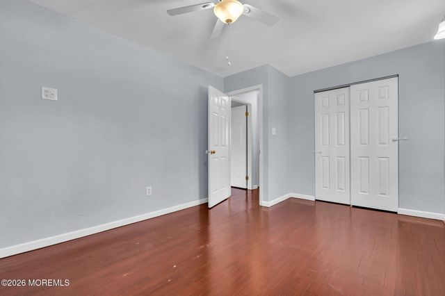 813 Raleigh Drive, Toms River, NJ 08753