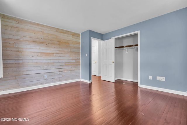 813 Raleigh Drive, Toms River, NJ 08753