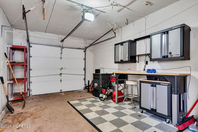 813 Raleigh Drive, Toms River, NJ 08753