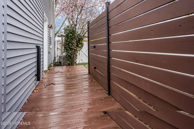 813 Raleigh Drive, Toms River, NJ 08753