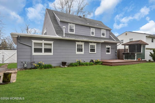 813 Raleigh Drive, Toms River, NJ 08753