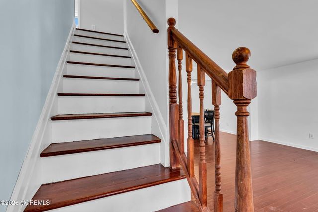 813 Raleigh Drive, Toms River, NJ 08753