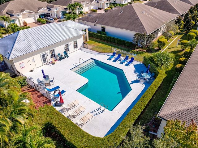 1868 Red Oak Terrace, Vero Beach, FL 32966