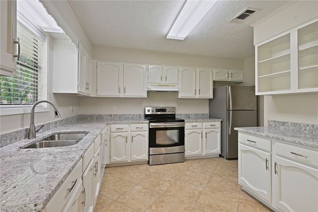 2804 Barak Lane, Bryan, TX 77802