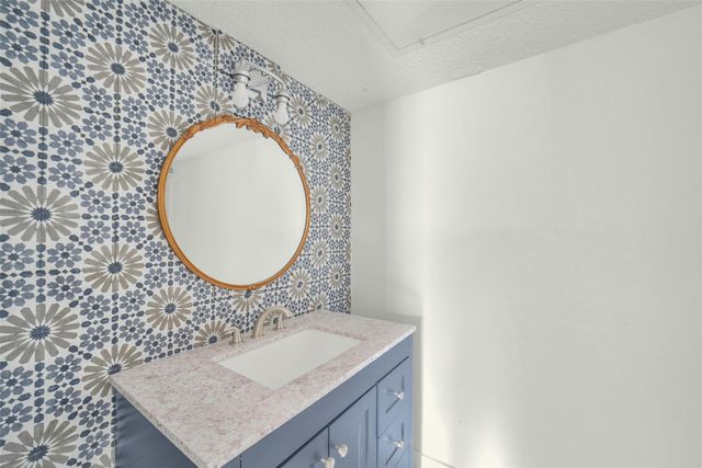 2818 S Bartell Drive 33, Houston, TX 77054
