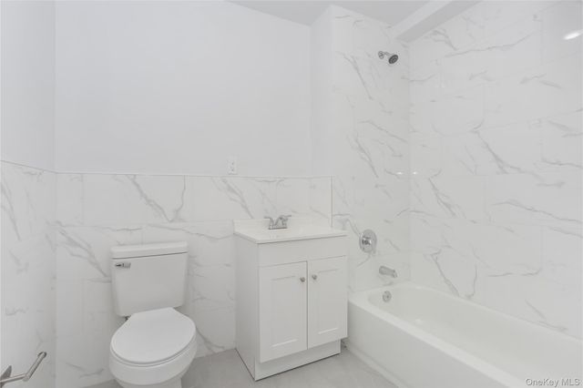1081 Anderson, Bronx, NY 10452