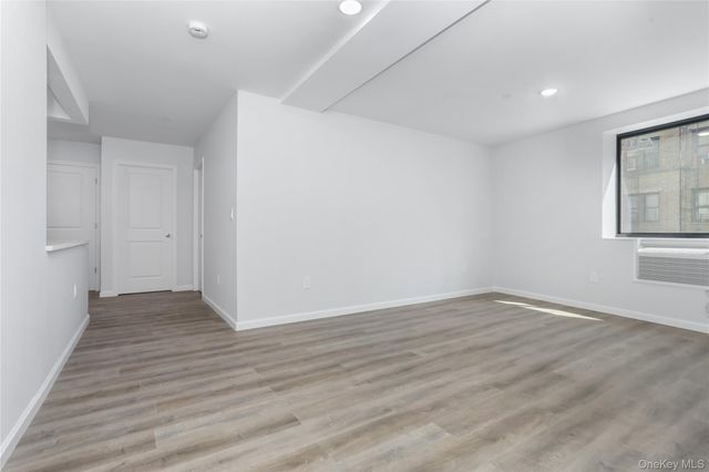 1081 Anderson, Bronx, NY 10452