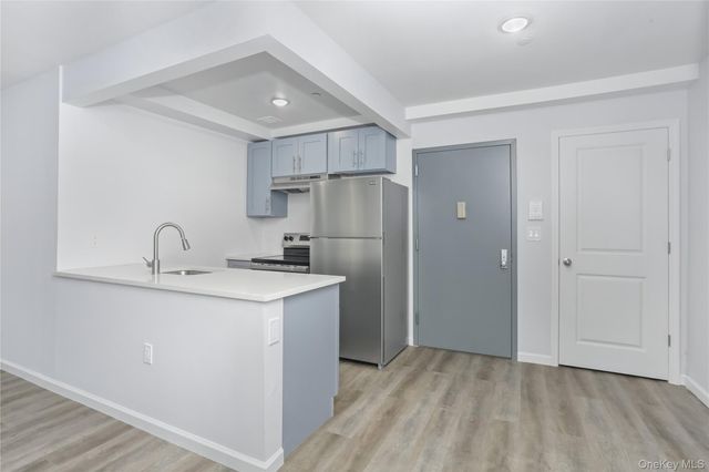 1081 Anderson, Bronx, NY 10452