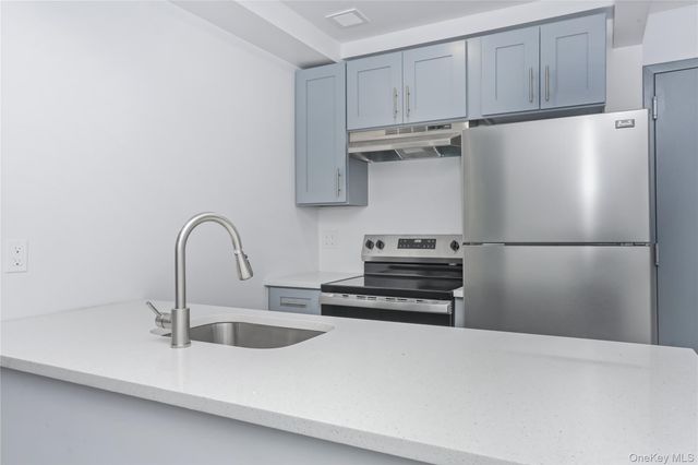 1081 Anderson, Bronx, NY 10452
