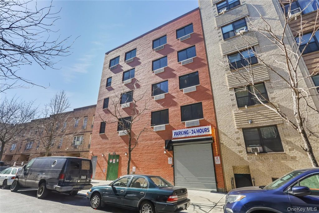 1081 Anderson, Bronx, NY 10452