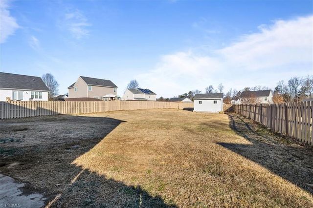 305 carter ridge Drive, Reidsville, NC 27320