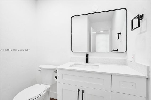 2613 NW 47th Terrace 202, Lauderdale Lakes, FL 33313