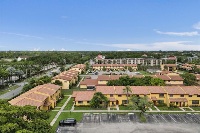 2613 NW 47th Terrace 202, Lauderdale Lakes, FL 33313