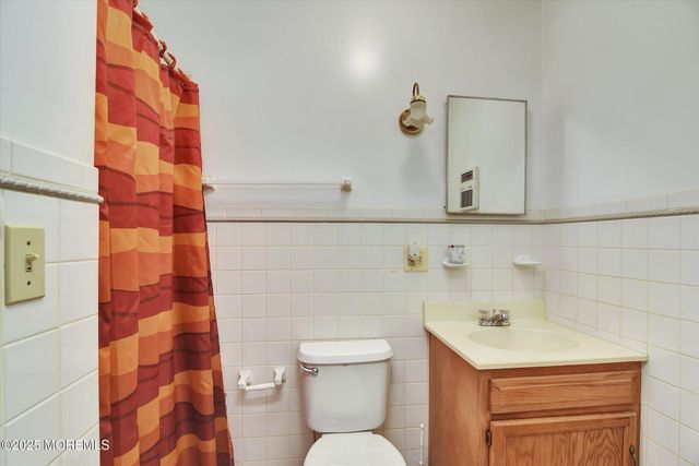 389 Jeffries Street, Perth Amboy, NJ 08862