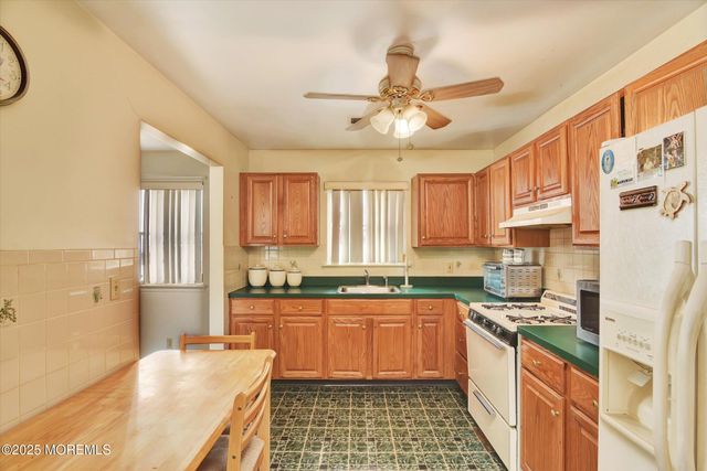 389 Jeffries Street, Perth Amboy, NJ 08862