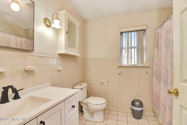 389 Jeffries Street, Perth Amboy, NJ 08862