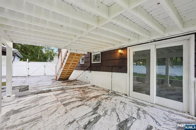 274 Oradell Avenue, Paramus, NJ 07652