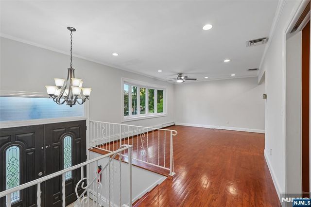 274 Oradell Avenue, Paramus, NJ 07652