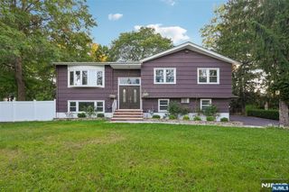 274 Oradell Avenue, Paramus, NJ 07652