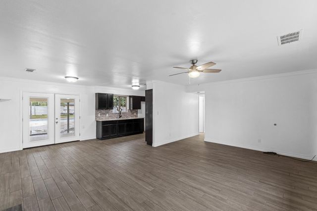 25681 Hypericum Street, Visalia, CA 93292