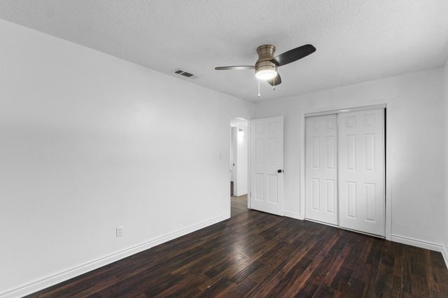 25681 Hypericum Street, Visalia, CA 93292