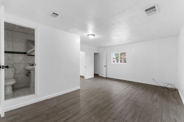 25681 Hypericum Street, Visalia, CA 93292