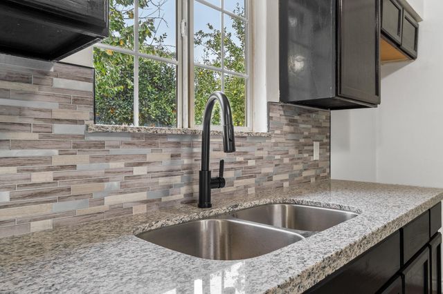 25681 Hypericum Street, Visalia, CA 93292