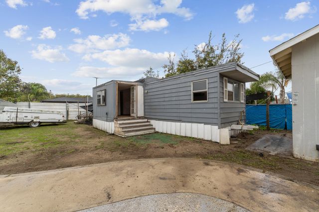 25681 Hypericum Street, Visalia, CA 93292