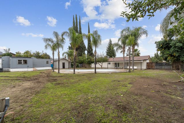 25681 Hypericum Street, Visalia, CA 93292