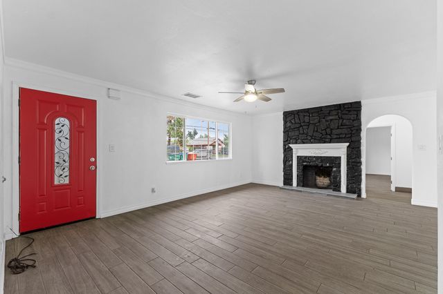 25681 Hypericum Street, Visalia, CA 93292