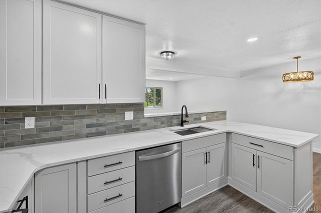 10775 W 68th Avenue, Arvada, CO 80004