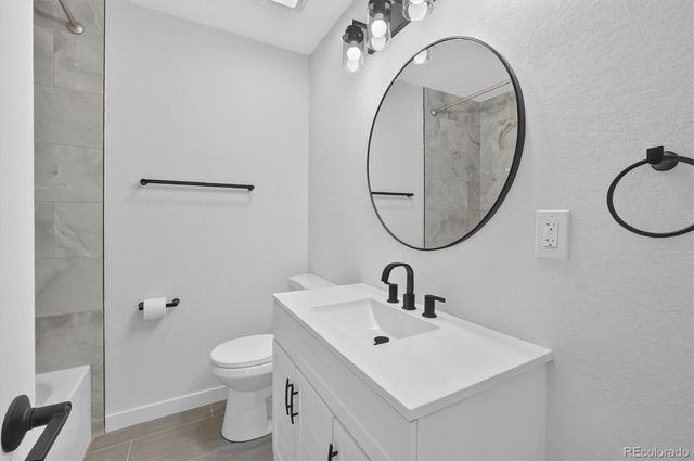 10775 W 68th Avenue, Arvada, CO 80004