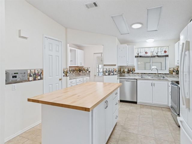 920 SAINT ANDREWS BOULEVARD, The Villages, FL 32159