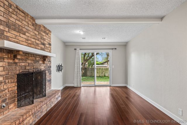 4607 Rolling Hills Drive, Bartlesville, OK 74006