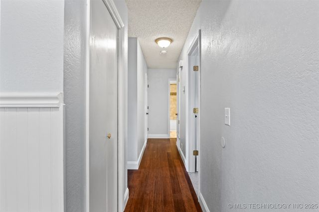 4607 Rolling Hills Drive, Bartlesville, OK 74006