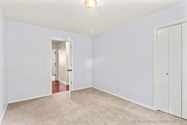 4607 Rolling Hills Drive, Bartlesville, OK 74006