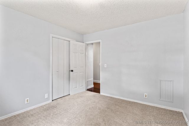 4607 Rolling Hills Drive, Bartlesville, OK 74006