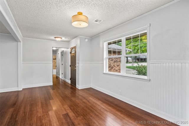 4607 Rolling Hills Drive, Bartlesville, OK 74006