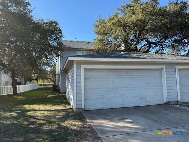200 Utterback Street A, Kyle, TX 78640