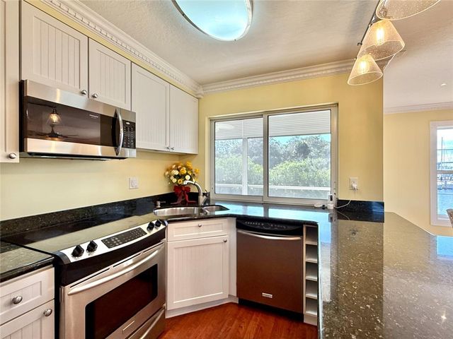 200 Greytwig Road 212, Vero Beach, FL 32963